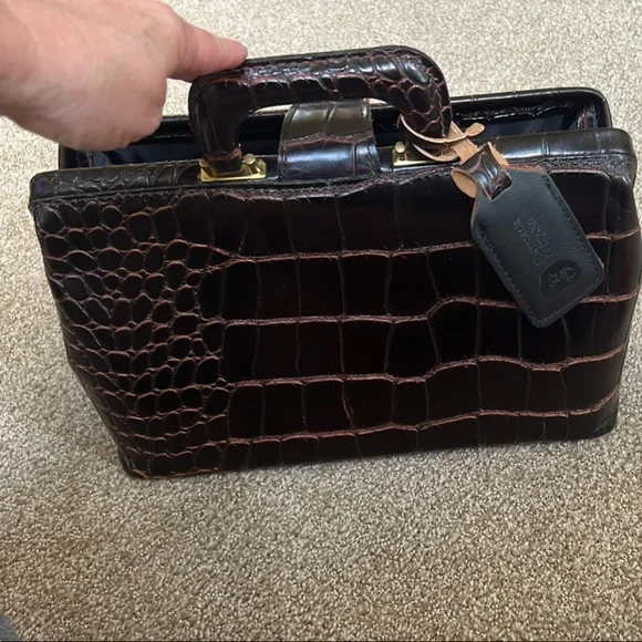1990’s brown leather, crocodile embossed doctor’s bag - Picture 4 of 7